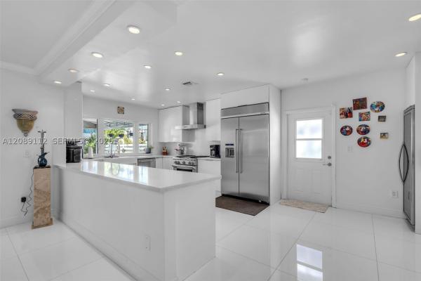 Eastern Shores, 3364 NE 167th St, North Miami Beach, Florida 33160, image 2