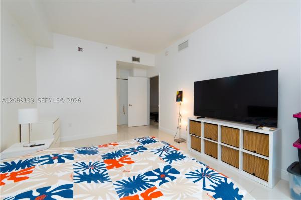 Miami, Florida 33125, image 1