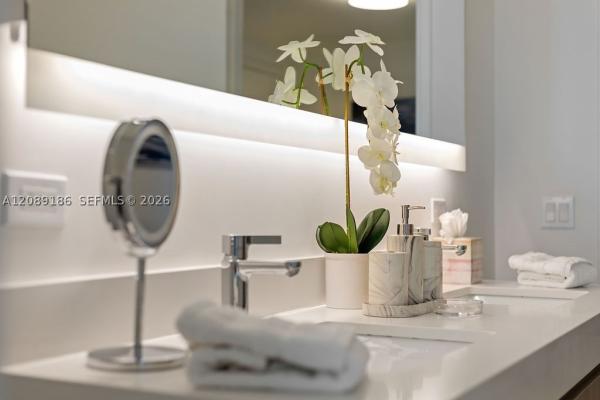 Tiffany House, 401 N Birch Rd #610, Fort Lauderdale, Florida 33304, image 2