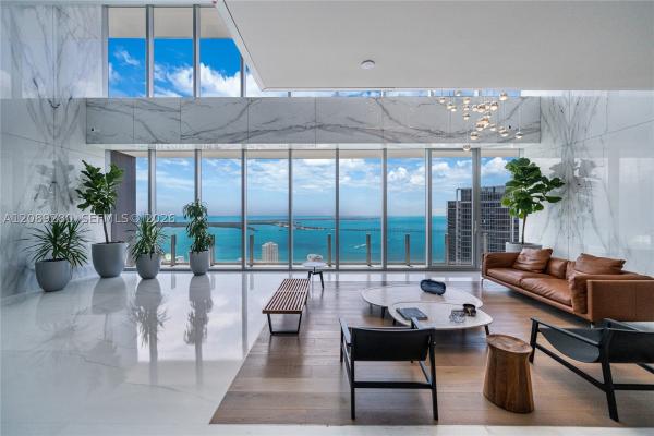 300 Biscayne Boulevard Way #2009W, Miami, Florida 33131, image 3