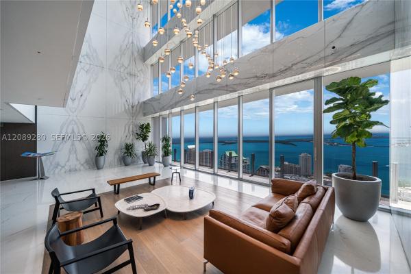 300 Biscayne Boulevard Way #2009W, Miami, Florida 33131, image 2