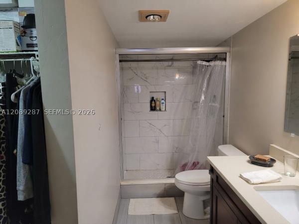 Inverwood Of Inverrary, 5570 NW 44th St #215A, Lauderhill, Florida 33319, image 1