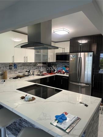Towers Of Oceanview South, 600 Parkview Dr #627, Hallandale Beach, Florida 33009, image 2