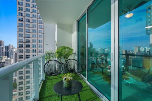 Met 1, 300 S Biscayne Blvd #T-3509, Miami, Florida 33131, image 2