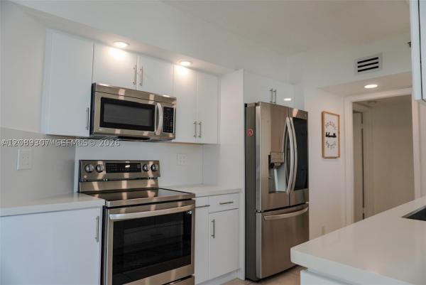 Oceania 3, 16485 Collins Ave #338, Sunny Isles Beach, Florida 33160, image 2