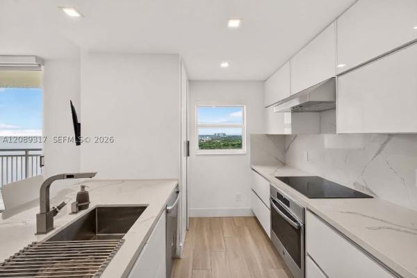 The Metropolitan, 2475 Brickell Ave #2401, Miami, Florida 33129, image 1