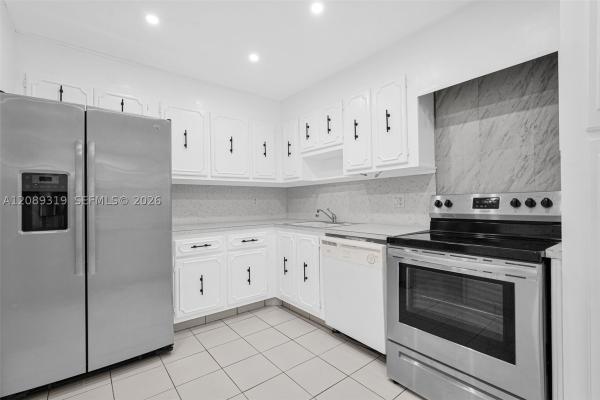 Palm-Aire Country Club 3, 3051 S Palm Aire Dr #308, Pompano Beach, Florida 33069, image 1