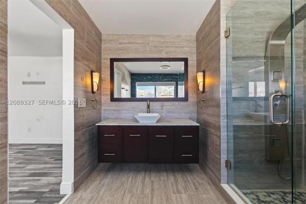 Palm Springs Villas, 6905 W 2nd Way, Hialeah, Florida 33014, image 2