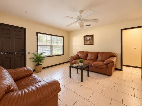 Green Oaks, 1526 NE 135th St, North Miami, Florida 33161, image 3