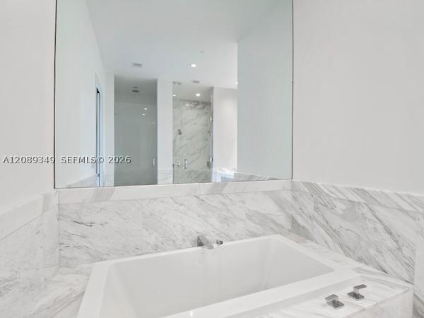 2811 S Bayshore Dr #5C, Miami, Florida 33133, image 3
