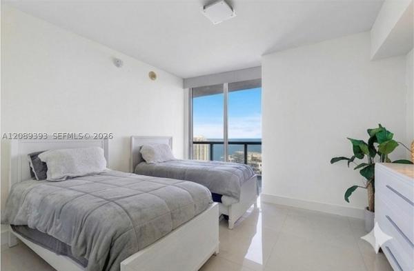 Icon Brickell Tower 1, 465 Brickell Ave #3905, Miami, Florida 33131, image 1