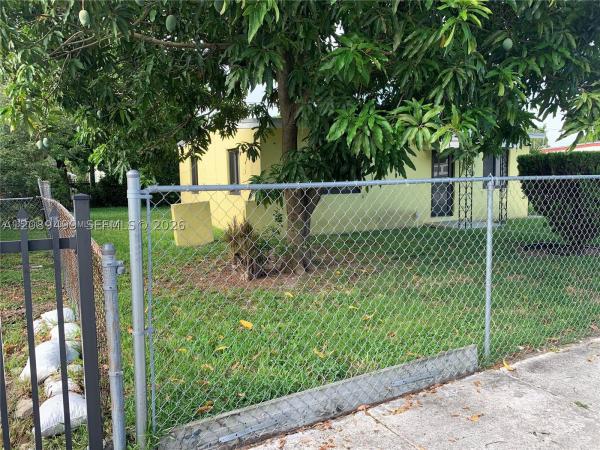 950 NW 56th St, Miami, Florida 33127, image 2