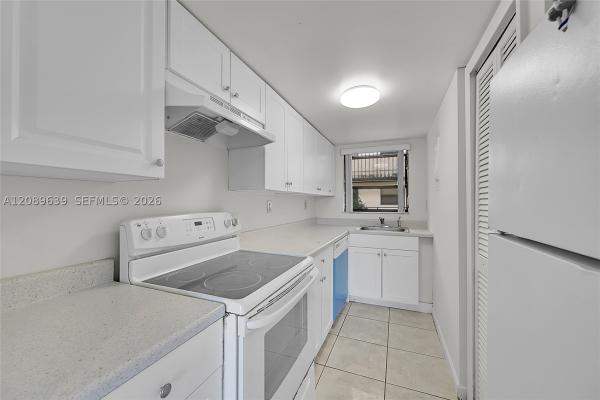 650 NE 149th St #A406, Unincorporated Dade County, Florida 33161, image 1