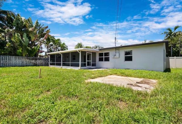 Tropical Manors, 508 NE 28th Dr, Wilton Manors, Florida 33334, image 1