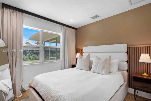 Tropical Manors, 508 NE 28th Dr, Wilton Manors, Florida 33334, image 2
