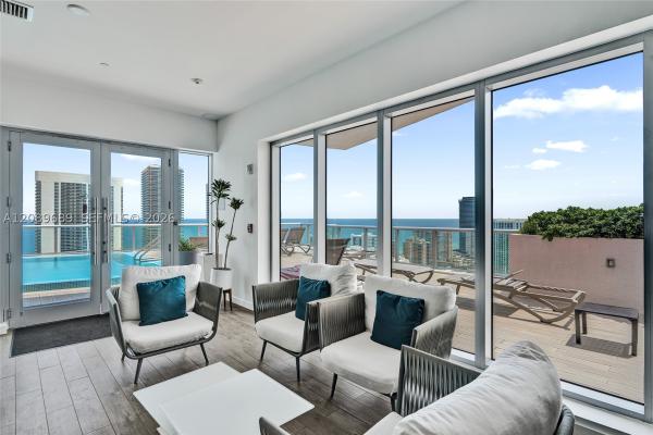 Beachwalk Elite Hotel & Resort, 2600 E Hallandale Beach Blvd #T1002, Hallandale Beach, Florida 33009, image 2