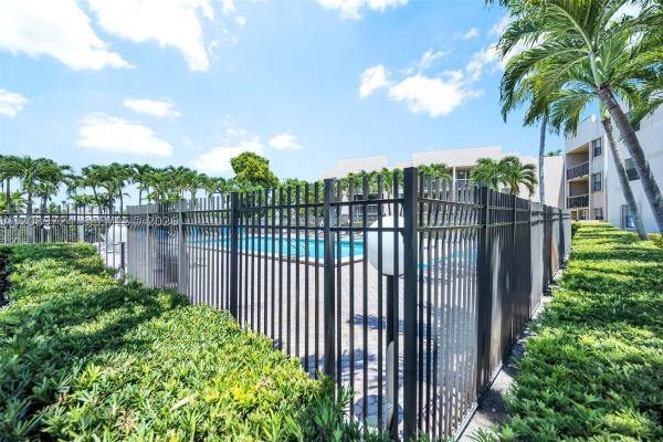 10525 SW 112th Ave #113, Unincorporated Dade County, Florida 33176, image 3