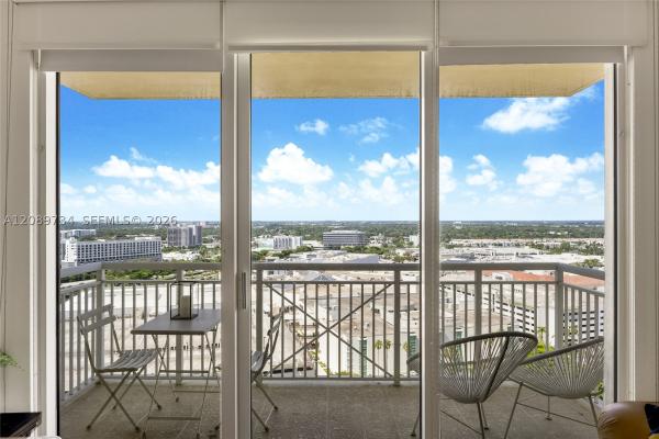 Turnberry On The Green, 19501 W Country Club Dr #2412, Aventura, Florida 33180, image 3
