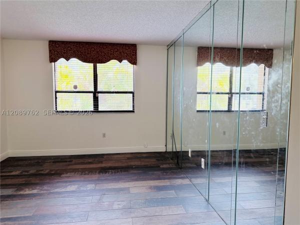 800 NE 199th St #101D, Unincorporated Dade County, Florida 33179, image 1