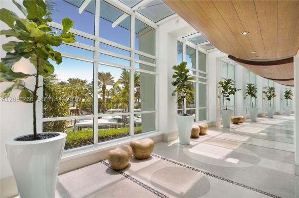 Sorrento Tower, 4391 Collins Ave #605, Miami Beach, Florida 33140, image 1