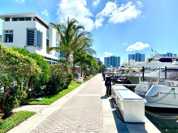 Waterways Marina, 3601 NE 207th St, Aventura, Florida 33180, image 2