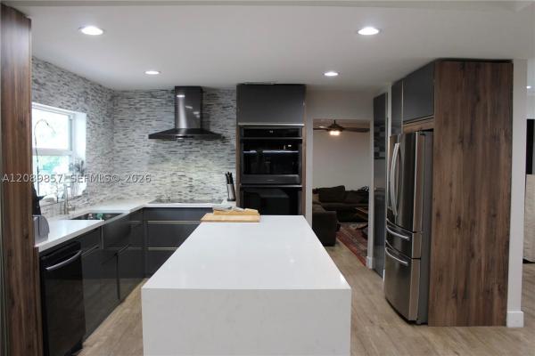 6121 NW 40th St, Virginia Gardens, Florida 33166, image 3