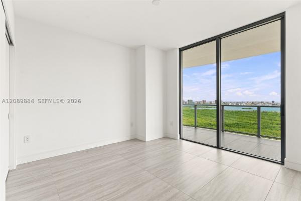 2411 Laguna Cir #2301, North Miami, Florida 33181, image 2