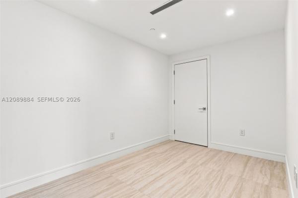 2411 Laguna Cir #2301, North Miami, Florida 33181, image 1