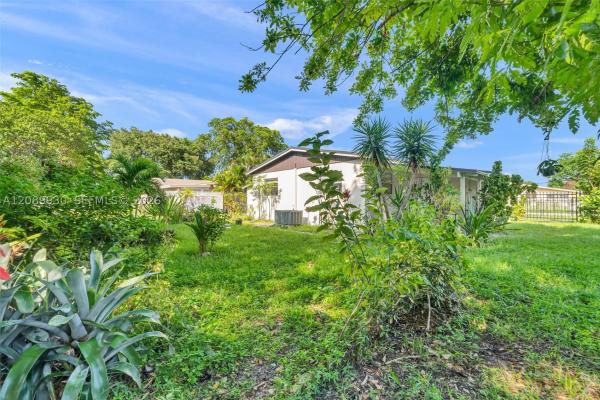 Honeyhill Estates, 20060 NW 14th Ct, Miami Gardens, Florida 33169, image 2