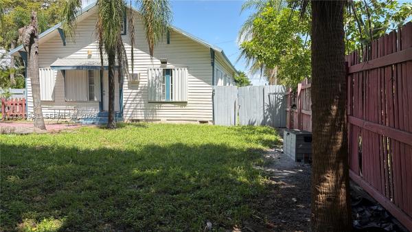 Hallandale Beach No HOA, 112 SE 3rd St, Hallandale Beach, Florida 33009, image 1