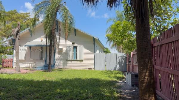 Hallandale Beach No HOA, 112 SE 3rd St, Hallandale Beach, Florida 33009, image 2