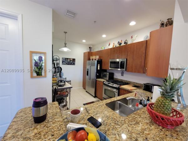 Villa Flora, 3020 NW 125th Ave #319, Sunrise, Florida 33323, image 2