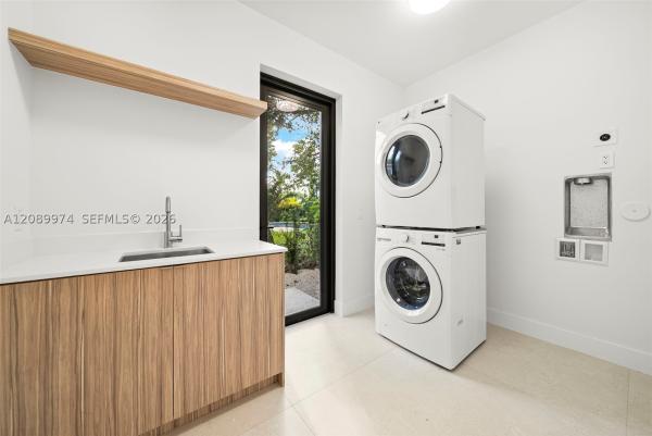 Sea View Park, 5921 SW 84th St, South Miami, Florida 33143, image 1