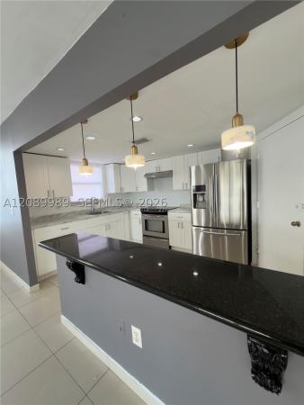1301 NE Miami Gardens Dr #605W, Unincorporated Dade County, Florida 33179, image 2