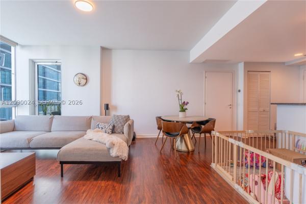 Met 1, 300 S Biscayne Blvd #T-3504, Miami, Florida 33131, image 3