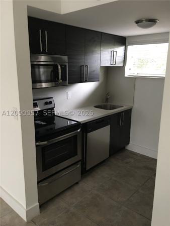 Poltawa, 1606 Salzedo St #3, Coral Gables, Florida 33134, image 2
