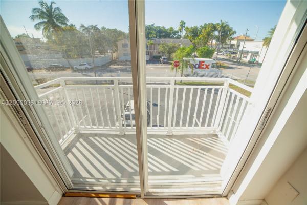 Clairemont Village, 2050 NE 140th St #21, North Miami Beach, Florida 33181, image 3