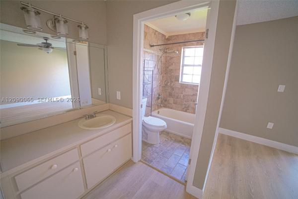 Clairemont Village, 2050 NE 140th St #21, North Miami Beach, Florida 33181, image 2