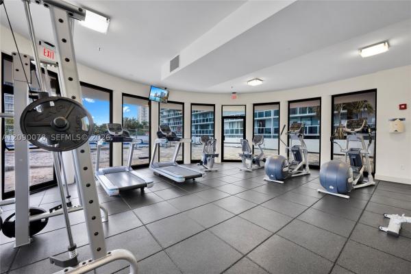 Waterview 2, 20515 E Country Club Dr #2146, Aventura, Florida 33180, image 2