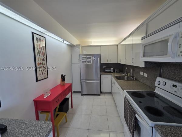 Waterview 2, 20515 E Country Club Dr #2146, Aventura, Florida 33180, image 1