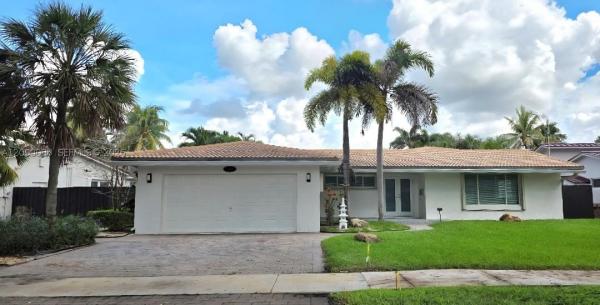 Miami Lakes Residential, 7311 Sabal Dr, Miami Lakes, Florida 33014, image 3
