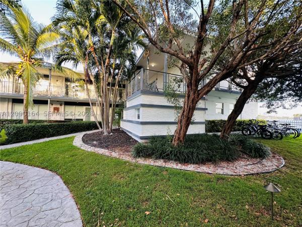 Oceanside Isle Of Normandy, 946 Bay Dr #7, Miami Beach, Florida 33141, image 1