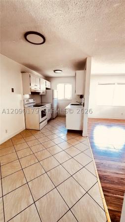 1733 Mayo St #11, Hallandale Beach, Florida 33020, image 1