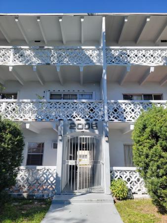 Claremont Place, 2005 Sans Souci Blvd #305, North Miami, Florida 33181, image 1