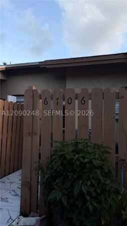 6706 NW 192nd Ter, Hialeah, Florida 33015, image 1