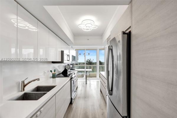 South Tower At The Point, 21055 NE 37th Ave #901, Aventura, Florida 33180, image 1
