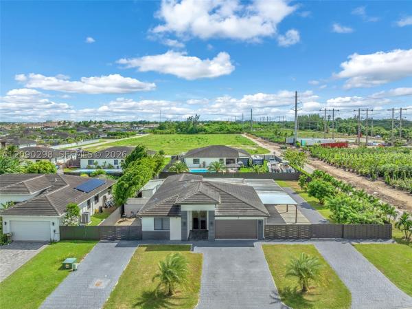 13334 SW 227th St, Unincorporated Dade County, Florida 33170, image 1