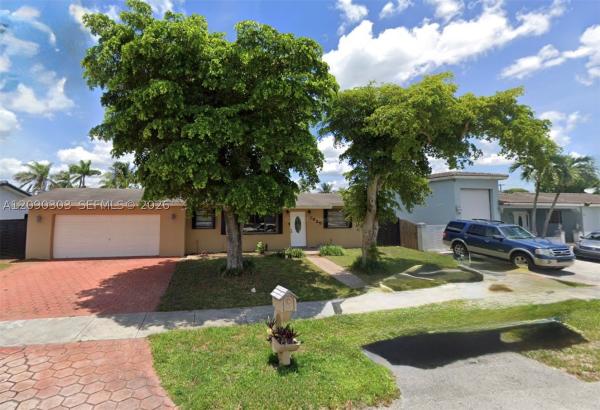 7925 NW 170th Ter, Hialeah, Florida 33015, image 1