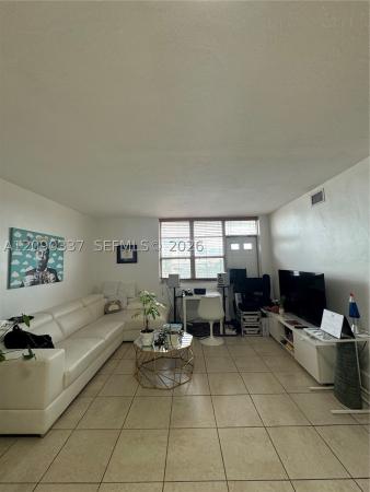 244 79th St #3D, Miami Beach, Florida 33141, image 3