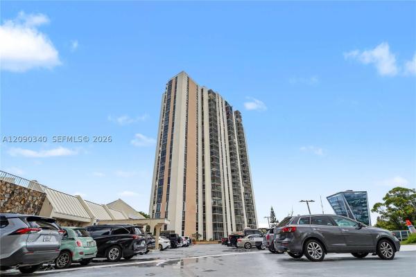 Coronado Tower 1, 20335 W Country Club Dr #1702, Aventura, Florida 33180, image 1